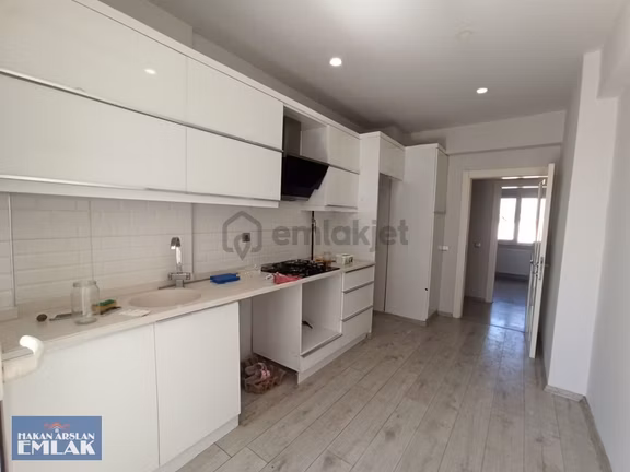Konyaaltı Kaymakamlığı Yakını 3+1 Siteiçi Havuzlu Daire 2