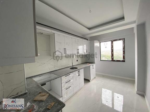 Rönesans Emlaktan 2+1 Deniz Manzaralı Daire 2