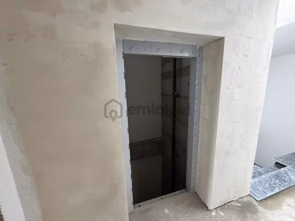 Körfez Hacıosman'da Satılık 2+1 Asansörlü Otoparklı Lüks Daire 1