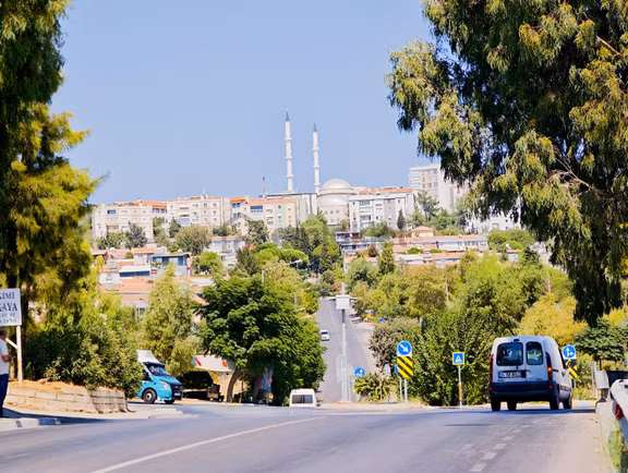 Buca Murathan Mahallesinde 3+1 Satılık Bahçeli Köşe Dubleks Ev 2
