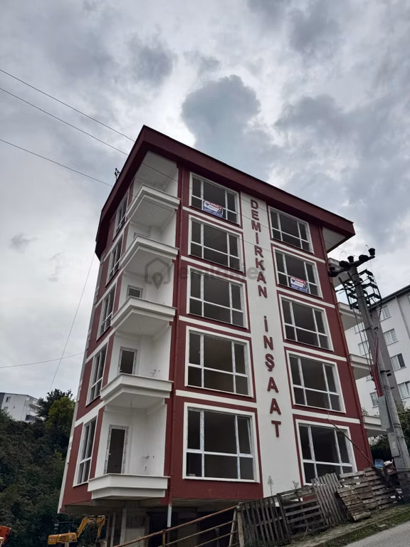 Remax Nadir'den Aksuda 4+1 Dubleks Satılık Daire 1