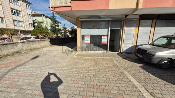 Saimekadında 30 Metre Kepenkli Kiralık Dükkan 2