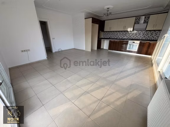 Arakat Geniş 3+1 Havuzlu Site İçerisinde Semt Pazarına Çok Yakın 2
