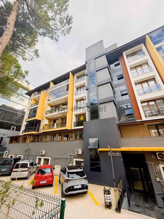 Emek Emlak'tan Türközpark Sit.de Kiralık 2+1 Arakat Daire 1