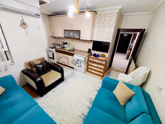 Hilal Gayrimenkul'den Merkeze Yakın Full Eşyalı *2+1* 2