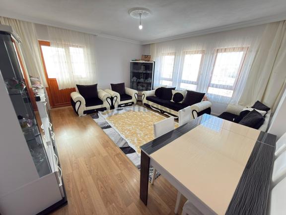 Altınşah Emlak'tan Cadde Üzerinde 125m² 2.kat 3+1 1