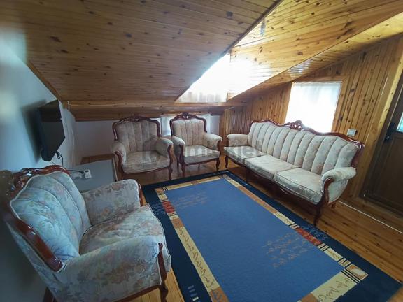 Ender Uysal Gayrimenkulden Siteler De Kiralık Geniş 2+0 Çatı Katı Teraslı Klimalı Eşyalı Daire 1