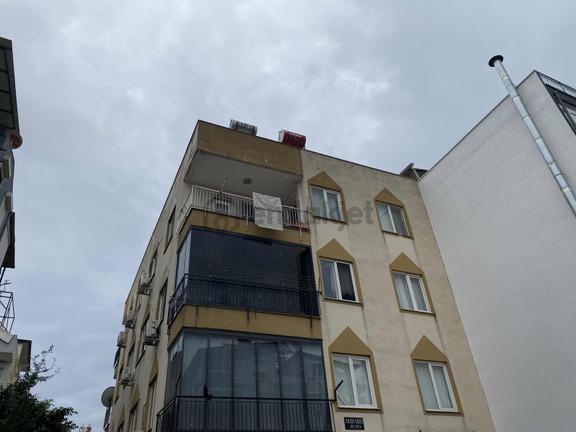 Konukseverde Cadde Üzeri Arakat Kiralık 2+1 Daire 2