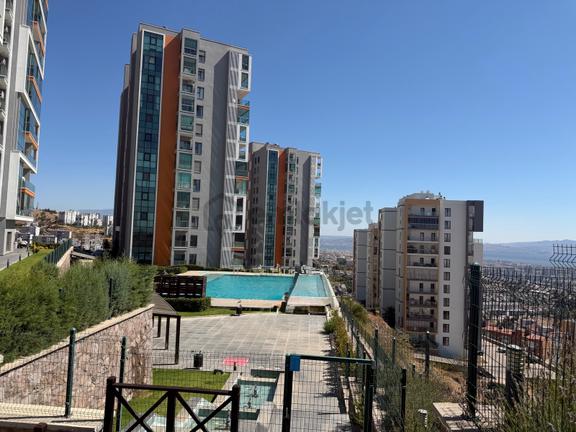 Atakent Panoroma Sitesinde Deniz Manzaralı Satılık 3+1 Daire 1