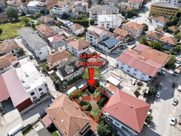 Bora Emlak'dan Ömercikler Mahallesi'nde 300 M2 Satılık Arsa 1