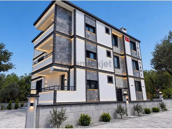 Sakin Huzurlu Bir Yaşam İsteyenlr Denize Yakın Ara Kat 1+1 Daire 1