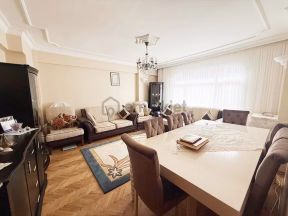 Fatih Emlak Tan Nur Cami Yakını 2+1 80 M2 Kat Mülkiyetli 4 Kat Daire 2