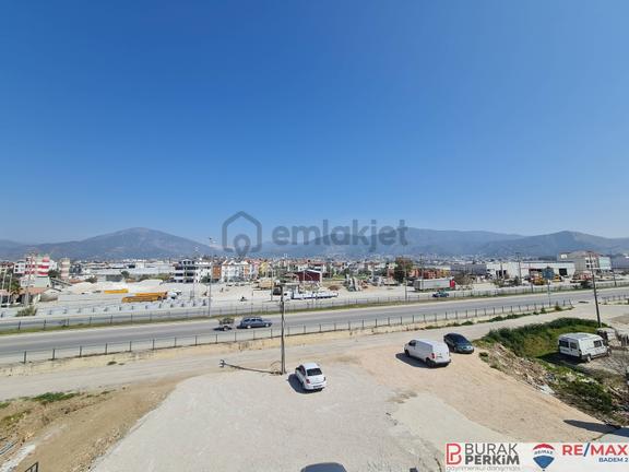 Burak Perkim'den Fethiye Çevre Yolunda Kiralık 2+1 Ofis 1