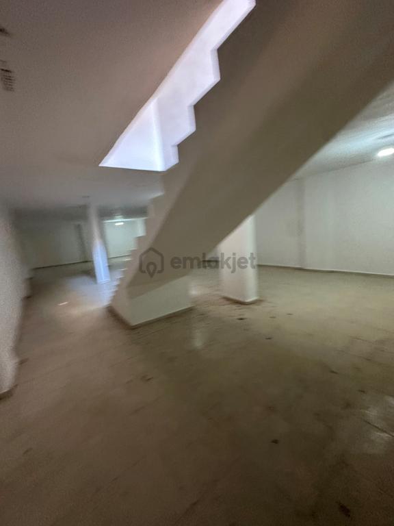 Çarşı Merkezde Yekta Avm Yanında Kiralık Bodrum 160m2 2