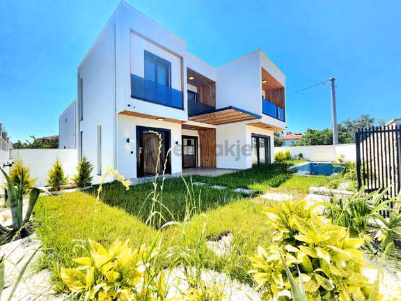 Gümüş'den Güre'de Özel Tasarım Saunalı Yüzme Havuzlu Ultra Lux 5+1 Villa 1