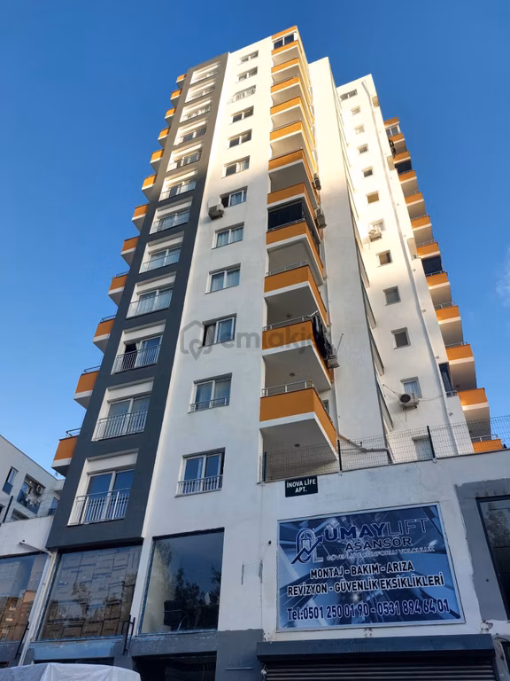 Kardeş Emlak'tan Cadde Üzeri 2+1 Kiralık Daire 1