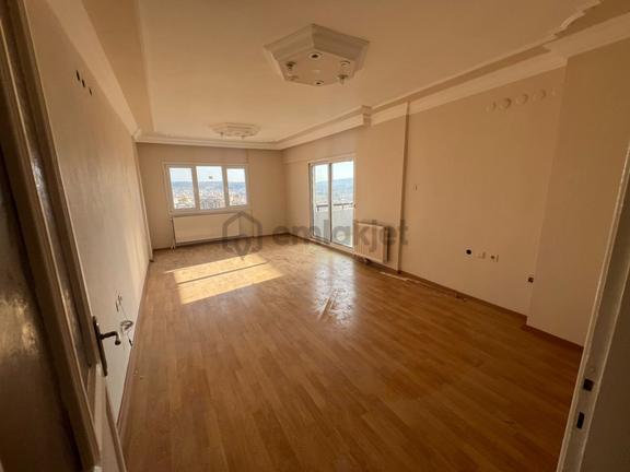 Buca Uçan Yol Kavşağı Yakını Çamlık Mah 3+1 120m2 Arakat Dgazlı Manzaralı Kiralık Daire 1