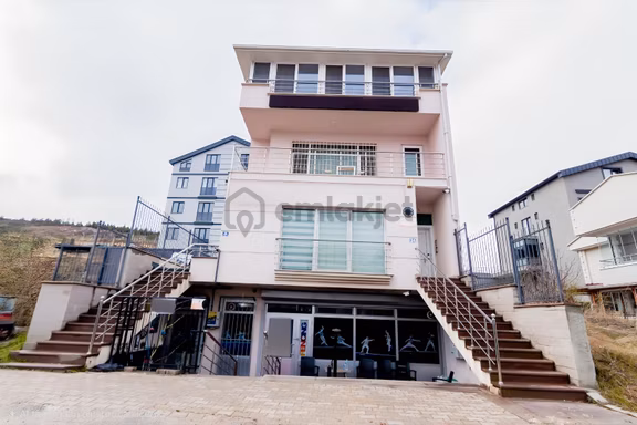 Yaşamkent'de Kök Tapulu 4 Katlı Kök Tapulu Komple Satılık Bina 1