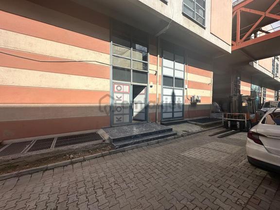 Tekstilkent Emlak'tan Düz Ayak 210 M2 Kiralık İş Yeri & Ofis 2