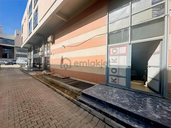 Tekstilkent Emlak'tan Düz Ayak 210 M2 Kiralık İş Yeri & Ofis 1