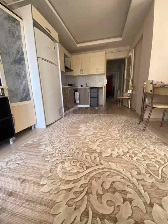 Nazilli İstiklal Mahallesi’nde Full Eşyalı Kiralık 2+1 Daire 2