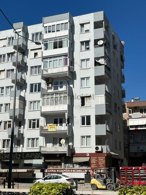 100.yıl Bulvarı Üzerinde Kiralık İşyeri Veya Daire 1