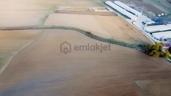 Rw Detay'dan Tepebaşı Hisar Mahallesinde Satılık Tarla 1