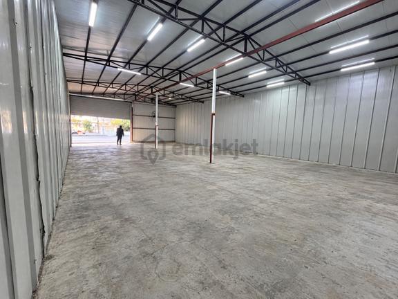 Bornova Kızılay Mahallesi'nde Kiralık 300 M² Depo 2
