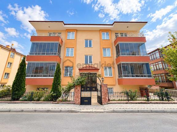Remax Dem'den Osmanlı Mah. 5.5+1 Ters Dubleks Satılık Daire 1
