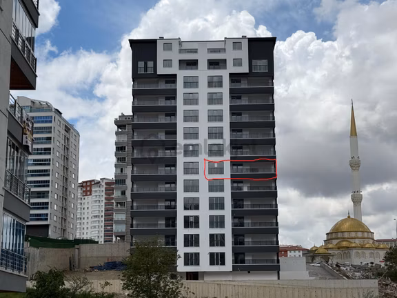 Erciyas'tan Fırsatt Cadde Üzeri 3+1 Sıfır Site Dairesi Manzaralı 1