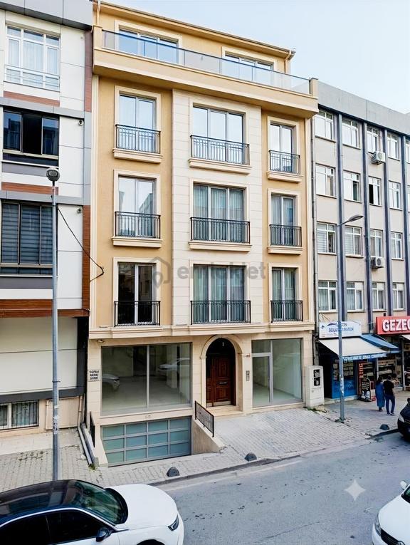 Maslak Çeşme Caddesi Üzerine 2. Parsel Bina 185 M2 Ticari+konut 2
