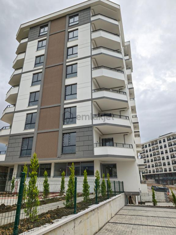 Atakum Aydınlık Caddesinde Kiralık Daire 2+1 2