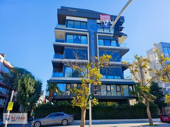 Remax Mid 'den Bandırma Cad. Üzerinde Satılık 6+1 Dubleks Daire 1