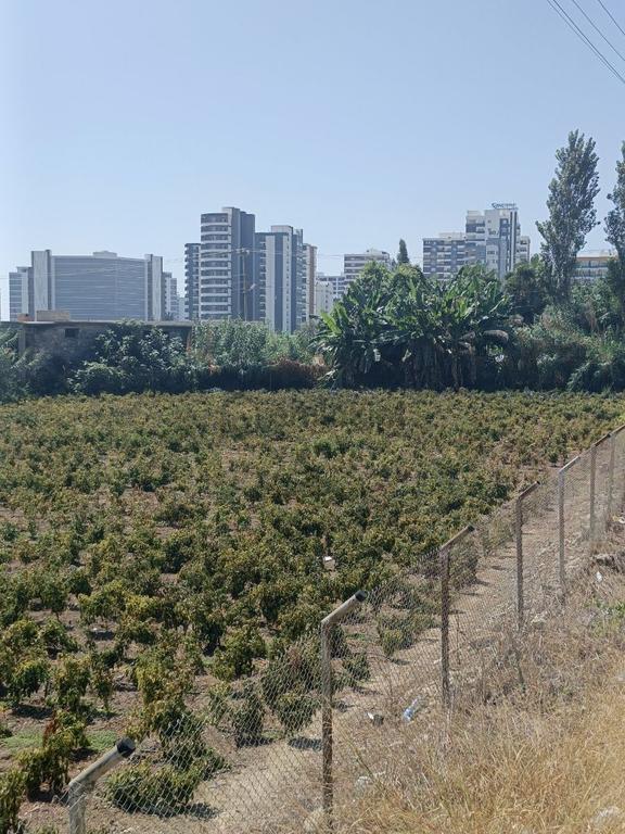 Mersin Tömük Gmkya 150 Mt Cepheli Ticari+konut Emsal 2.00 Z+8 2