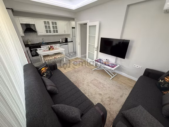 Çiftlikköy'de Yeni Bina Modern Konseptte Full Eşyalı 1+1 Daire 1