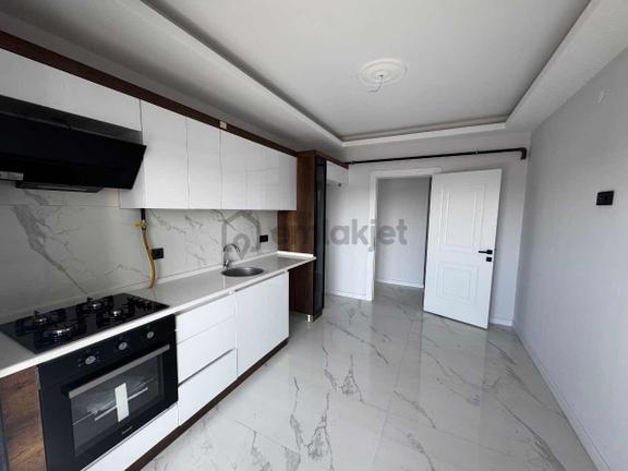 Menemen Uğur Mumcu’da Sıfır Ebeveyn Banyo 3+1 Otoparklı Kiralık Daire 1