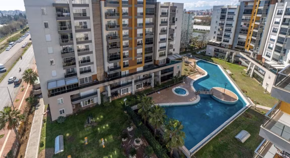 Full Özelikli Sitede Full Eşyalı 4+1 Kiralık Daire 1