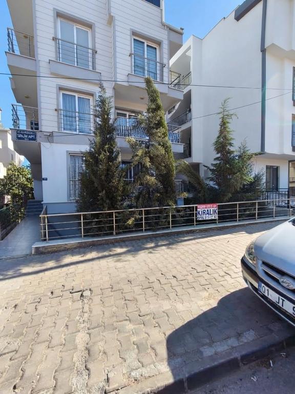 Didim Cumhuriyet Mahallesi'nde Bahçe Katı Kiralık 2+1 Daire 1