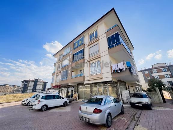 Selahattin Eyyubi'de 140 M² Net Geniş 3+1 Kiralık Daire! 1