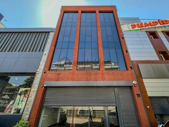 Bursa Vişne Ticaret Bölgesi Komple Kiralık Mağaza 1