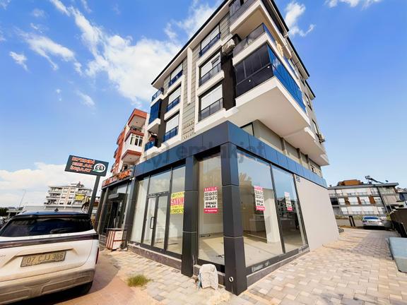 Mahallenin En İşlek Caddesinde 3 Katlı Sıfır Dükkan 2