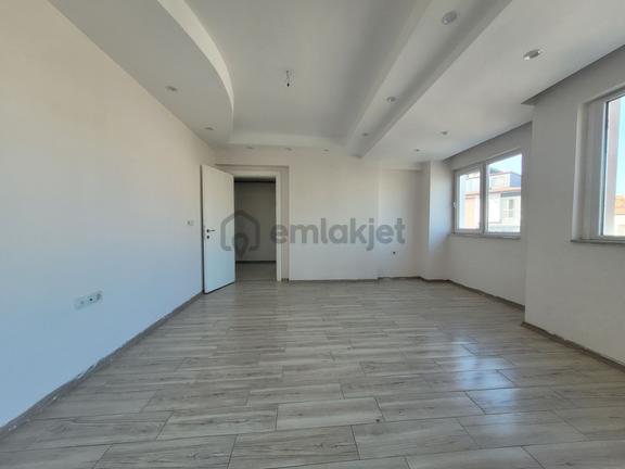 Deliktaş Mahallesi 2+1 Geniş Balkonlu Kiralık Daire 1