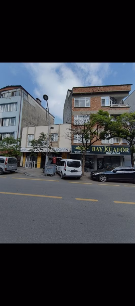 Sakarya'nın En Merkezi İş Alanı Çeşme Meydanında 2+ Katlı İşyeri 2