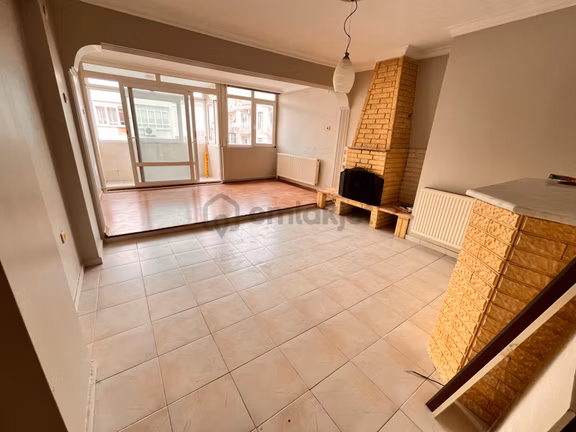 Bahçeli Evlerde Metro Yakını 3+1 Kiralık Daire 2