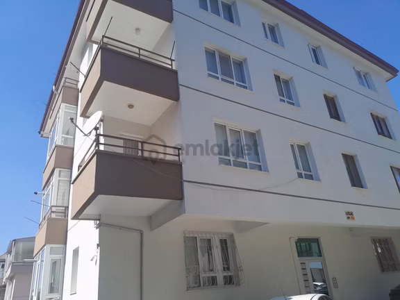 Huzur Mahallesinde Mobilyalı , 3+1, 1. Katta , Kombili ,manzaralı.... 1
