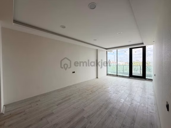 Eras Gayrimenkul'den Cami Cepheli 1+1 Kiralık Büro 2