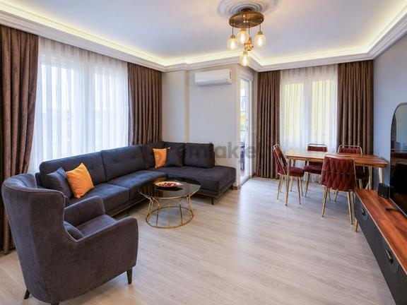 Kleopatra'da Denize Yakın Havuzlu Binada Eşyalı 2+1 Daire 1