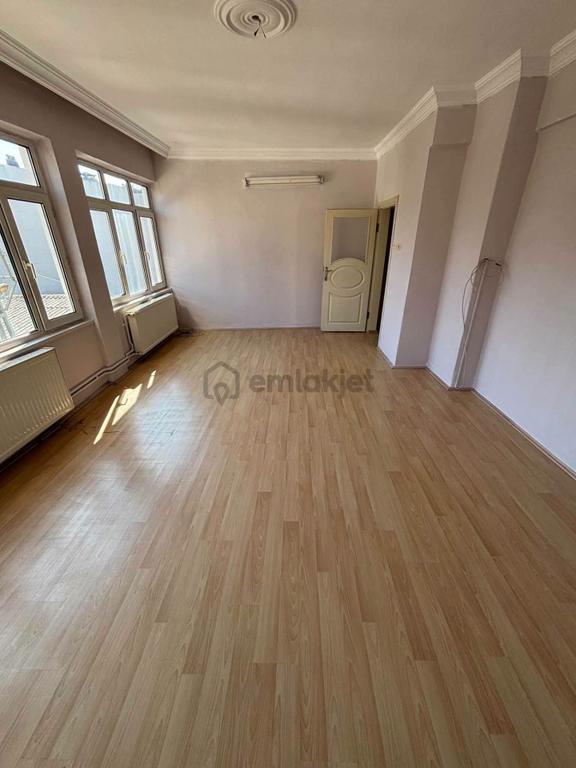Samsun İlkadım Selahiye Mahallesi'nde 2.kat 2+1 Satılık Daire 2