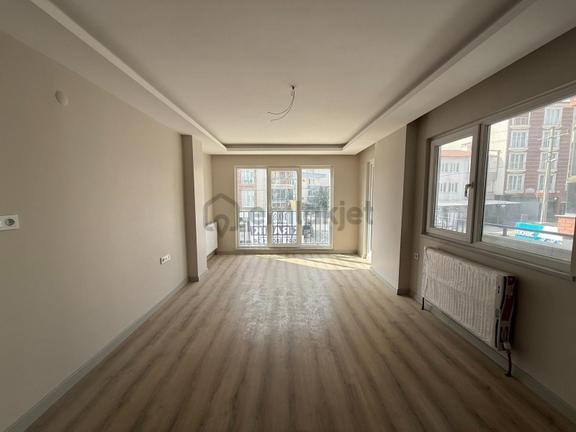 Sakaryada Ana Cadde Üzeri Ultra Geniş Sıfır Lüks 3+1 Daire 1