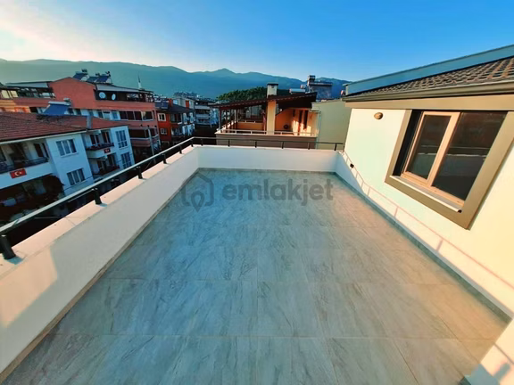 Uytundan Akçay Güre Arası Denize 350 Metre Asansörlü 3+1 Dubleks 1